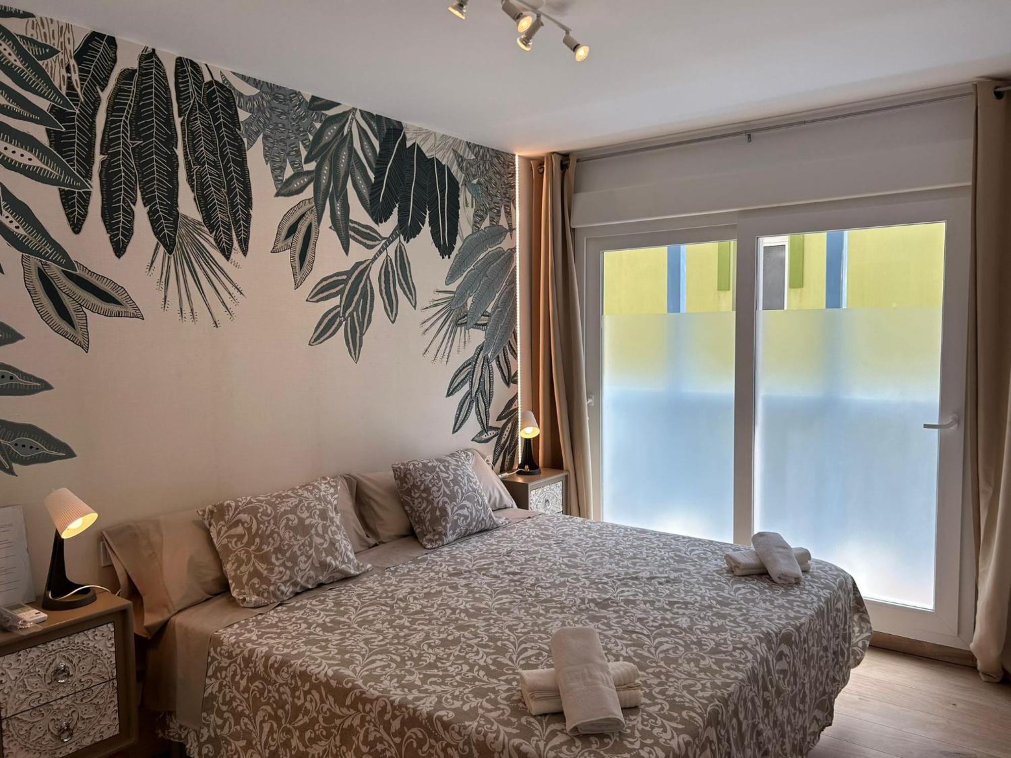 La Maison Del Mar Guest House Малага Екстериор снимка